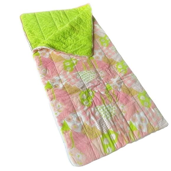 Vintage Her Majesty 70’s Retro Pink Flower Power Pop Art Sleeping Bag - Picture 1 of 6